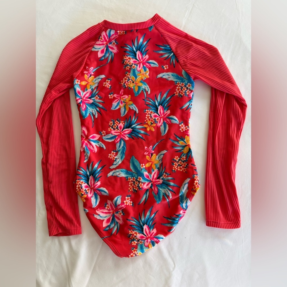 ART CLASS Kids Long-Sleeve Floral Rash Guard Swimsuit - Medium (7/8) - Picture 2 of 4